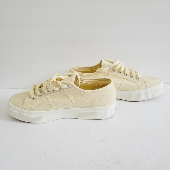 New Superga Cream Canvas Platform Sneakers Size 9 - Picture 2 of 7